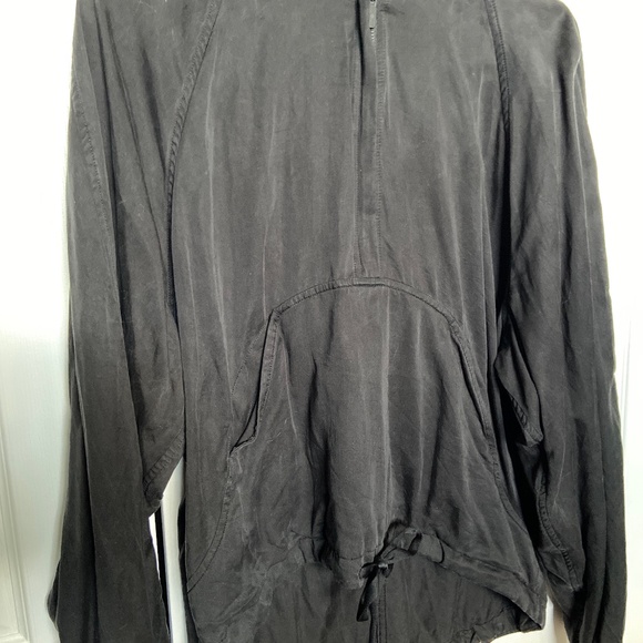 Lululemon half zip pullover - Picture 1 of 3